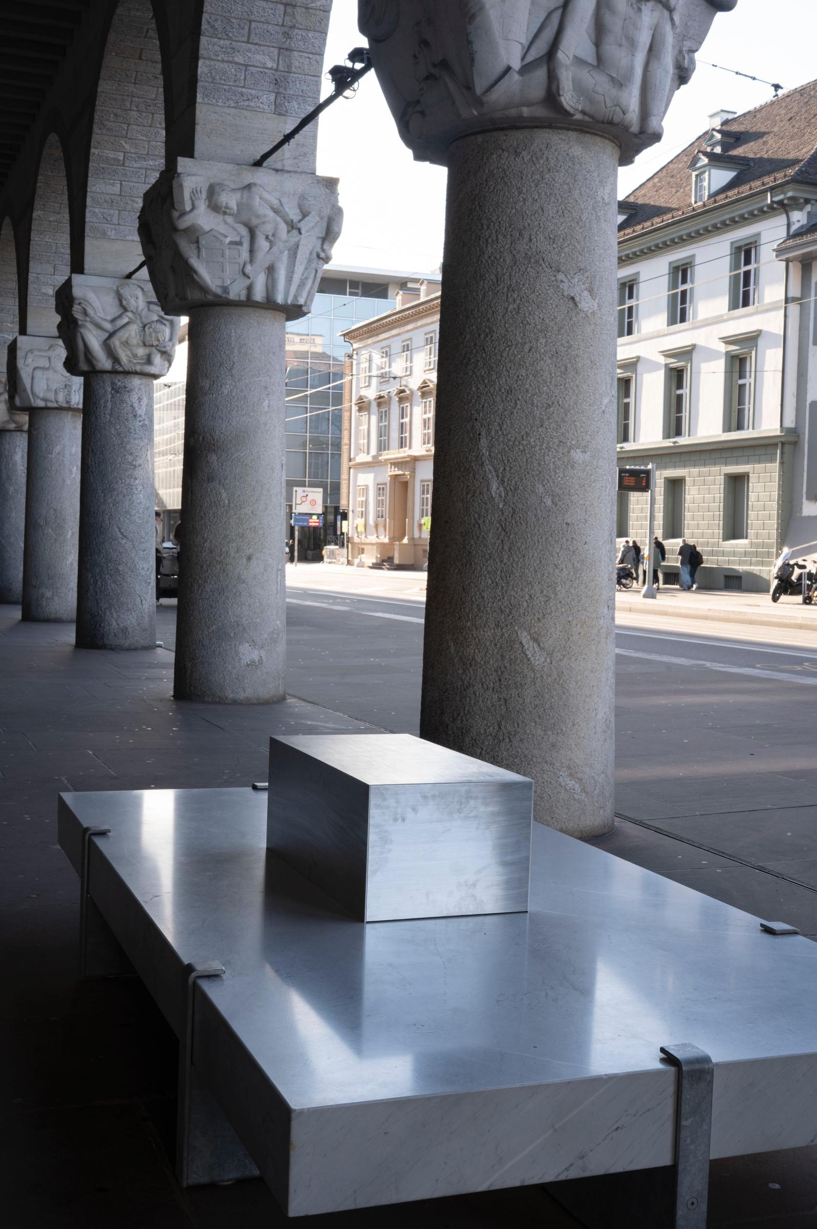 stabile(r) Coffeetable